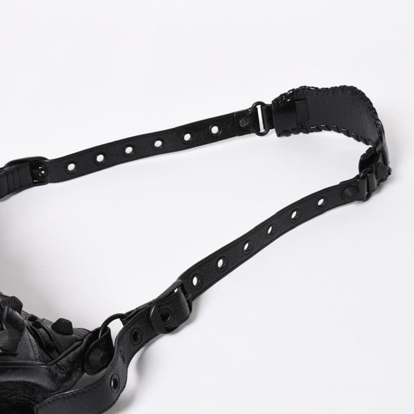 新品同様品 BALENCIAGA バレンシアガ Le Cagole ルカゴール ショルダーバッグ ブラック 671307 アリーナラムスキン 中古 4a008141