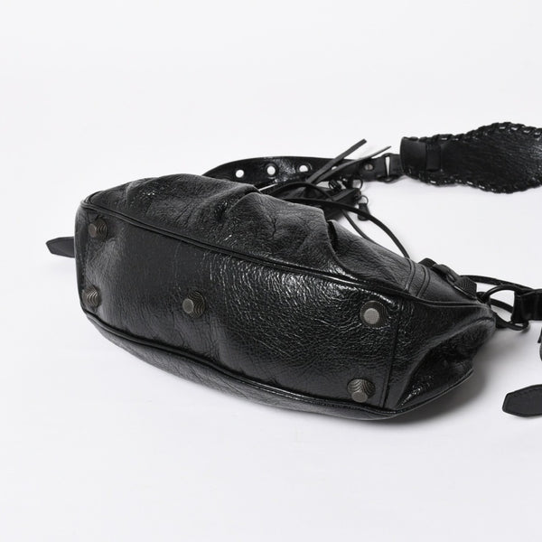 新品同様品 BALENCIAGA バレンシアガ Le Cagole ルカゴール ショルダーバッグ ブラック 671307 アリーナラムスキン 中古 4a008141