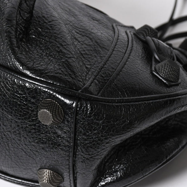 新品同様品 BALENCIAGA バレンシアガ Le Cagole ルカゴール ショルダーバッグ ブラック 671307 アリーナラムスキン 中古 4a008141