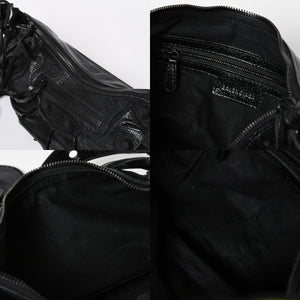 新品同様品 BALENCIAGA バレンシアガ Le Cagole ルカゴール ショルダーバッグ ブラック 671307 アリーナラムスキン 中古 4a008141