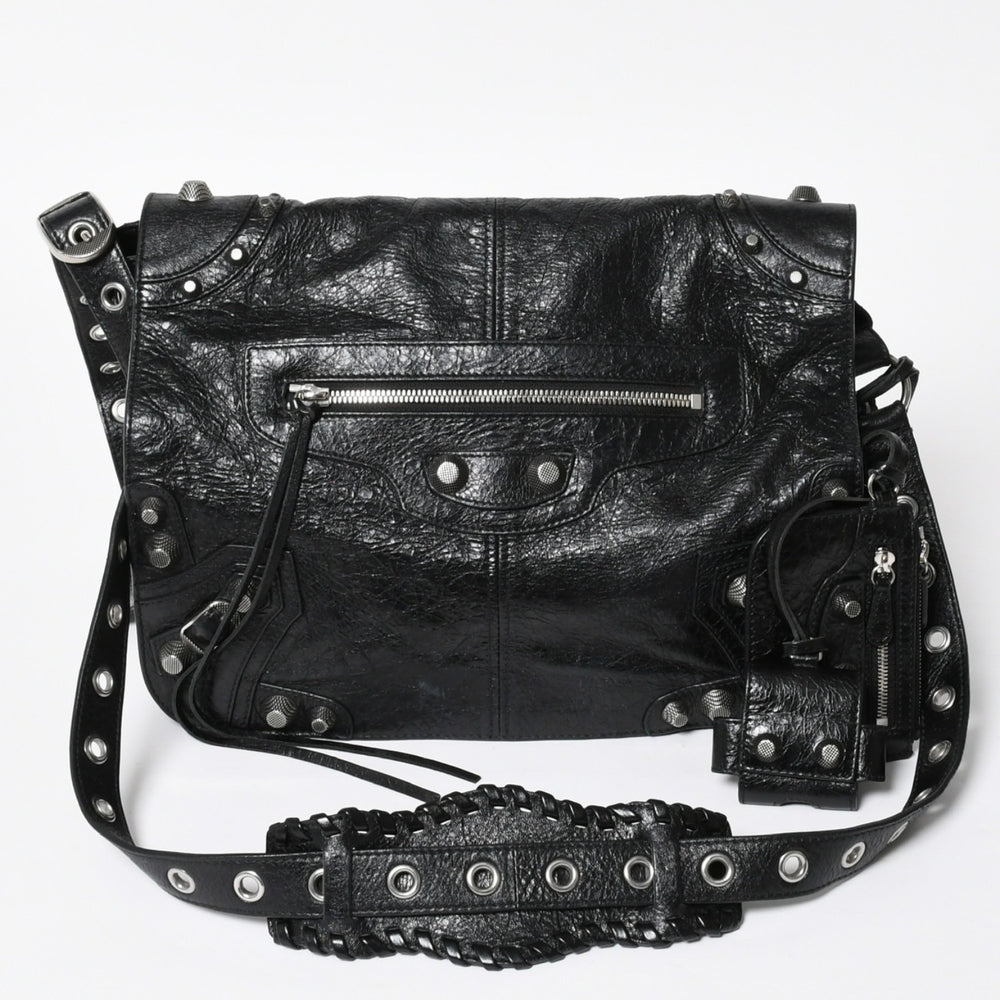 極美品 BALENCIAGA バレンシアガ ル カゴール ミディアム 719093 ショルダーバッグ バッグ ブラック シルバー金具 中古 4a008220