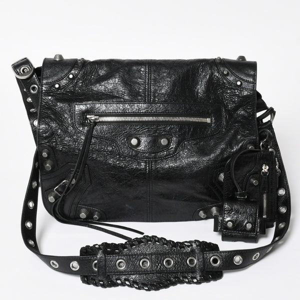 極美品 BALENCIAGA バレンシアガ ル カゴール ミディアム 719093 ショルダーバッグ バッグ ブラック シルバー金具 中古 4a008220