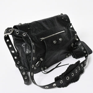 極美品 BALENCIAGA バレンシアガ ル カゴール ミディアム 719093 ショルダーバッグ バッグ ブラック シルバー金具 中古 4a008220