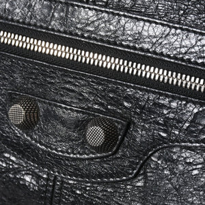 極美品 BALENCIAGA バレンシアガ ル カゴール ミディアム 719093 ショルダーバッグ バッグ ブラック シルバー金具 中古 4a008220
