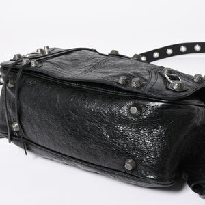 極美品 BALENCIAGA バレンシアガ ル カゴール ミディアム 719093 ショルダーバッグ バッグ ブラック シルバー金具 中古 4a008220