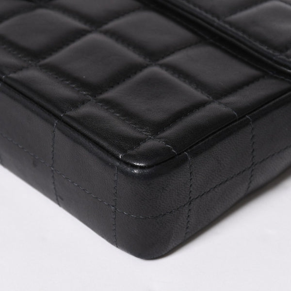 極美品 CHANEL シャネル イーストウエスト チェーンショルダーバッグ 6番台 ココマーク チョコバー ラムスキン ブラック 中古 4a008247