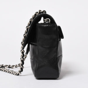 Very Good Condition CHANEL Chocolate Bar Chain Shoulder Bag A2000 6th Series Coco Mark Lambskin Black Silver Hardware Used 4a008248