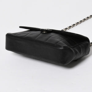 Very Good Condition CHANEL Chocolate Bar Chain Shoulder Bag A2000 6th Series Coco Mark Lambskin Black Silver Hardware Used 4a008248