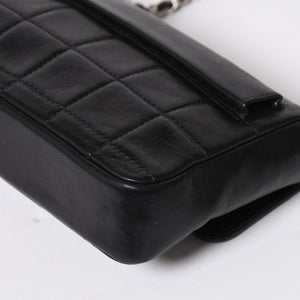 Very Good Condition CHANEL Chocolate Bar Chain Shoulder Bag A2000 6th Series Coco Mark Lambskin Black Silver Hardware Used 4a008248
