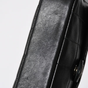 Very Good Condition CHANEL Chocolate Bar Chain Shoulder Bag A2000 6th Series Coco Mark Lambskin Black Silver Hardware Used 4a008248