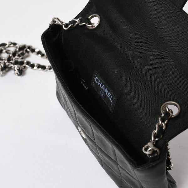 Very Good Condition CHANEL Chocolate Bar Chain Shoulder Bag A2000 6th Series Coco Mark Lambskin Black Silver Hardware Used 4a008248