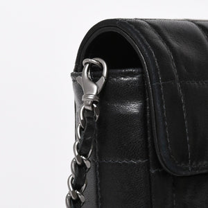 極美品 CHANEL シャネル イーストウエスト チェーンショルダーバッグ 6番台 ココマーク チョコバー ラムスキン ブラック 中古 4a008247