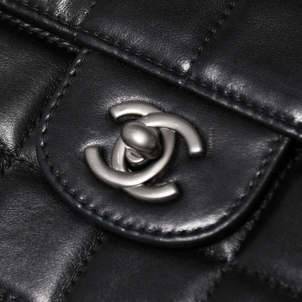 極美品 CHANEL シャネル イーストウエスト チェーンショルダーバッグ 6番台 ココマーク チョコバー ラムスキン ブラック 中古 4a008247