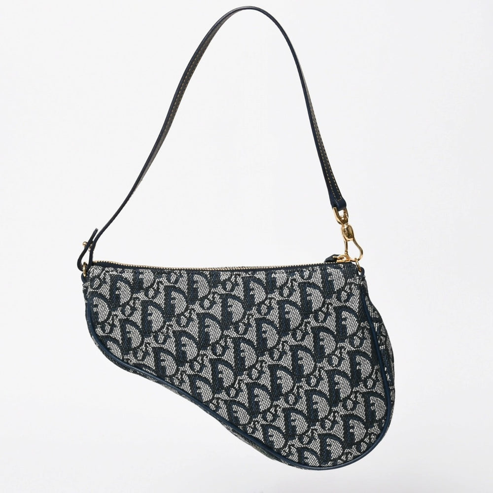 Very Good Condition Christian Dior Trotter Saddle Bag One Shoulder Bag Saddle Pouch MC0091 Navy Used 4a008273