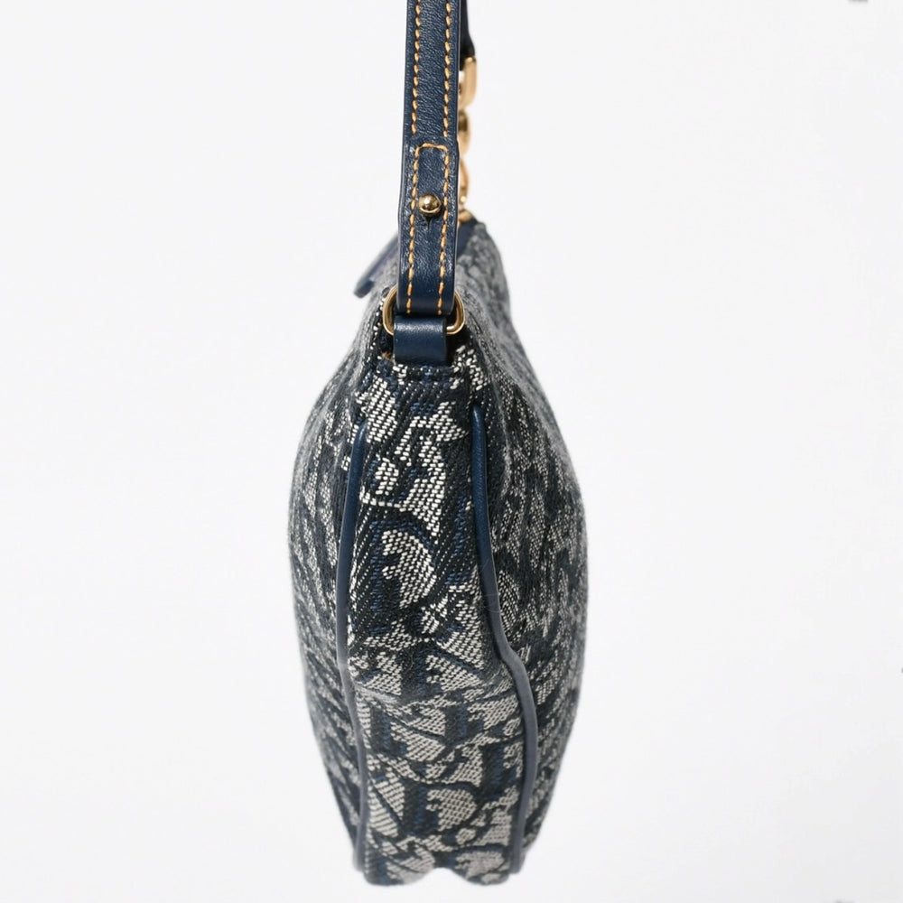 Very Good Condition Christian Dior Trotter Saddle Bag One Shoulder Bag Saddle Pouch MC0091 Navy Used 4a008273