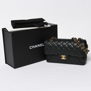 極美品 CHANEL シャネル マトラッセ23 Wフラップ Wチェーンショルダーバッグ ランダム番台 ココマーク キャビアスキン ブラック 中古 4a008244