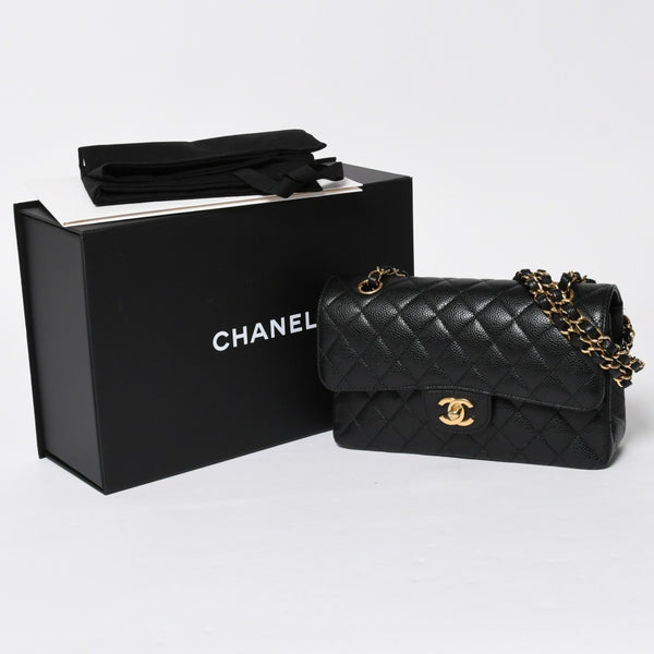 極美品 CHANEL シャネル マトラッセ23 Wフラップ Wチェーンショルダーバッグ ランダム番台 ココマーク キャビアスキン ブラック 中古 4a008244
