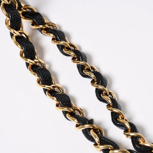 極美品 CHANEL シャネル マトラッセ23 Wフラップ Wチェーンショルダーバッグ ランダム番台 ココマーク キャビアスキン ブラック 中古 4a008244