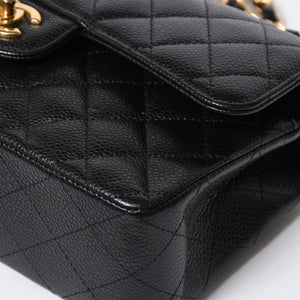 極美品 CHANEL シャネル マトラッセ23 Wフラップ Wチェーンショルダーバッグ ランダム番台 ココマーク キャビアスキン ブラック 中古 4a008244