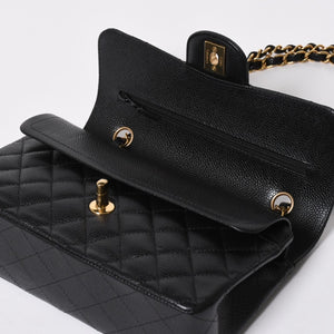 極美品 CHANEL シャネル マトラッセ23 Wフラップ Wチェーンショルダーバッグ ランダム番台 ココマーク キャビアスキン ブラック 中古 4a008244