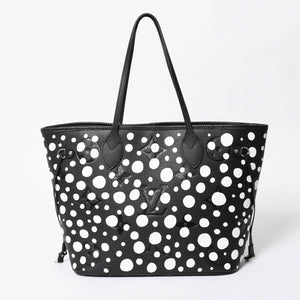 新品同様品 LOUIS VUITTON ルイヴィトン トートバッグ 草間彌生 ネヴァールMM モノグラム アンプラント インフィニティドット M46390 レザー 中古 4a008258