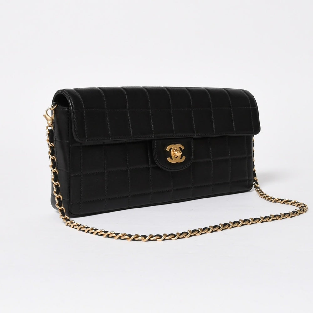 Very good condition CHANEL East West Chain Shoulder Bag No. 7 Coco Mark Chocolate Bar Lambskin Black Used 4a008246