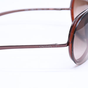 極美品 CHANEL シャネル Sunglasses サングラス アイウェア 6006 c.296/13 サイズSMALL 115 ブラウン 中古 4a008281