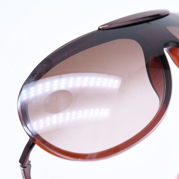 極美品 CHANEL シャネル Sunglasses サングラス アイウェア 6006 c.296/13 サイズSMALL 115 ブラウン 中古 4a008281