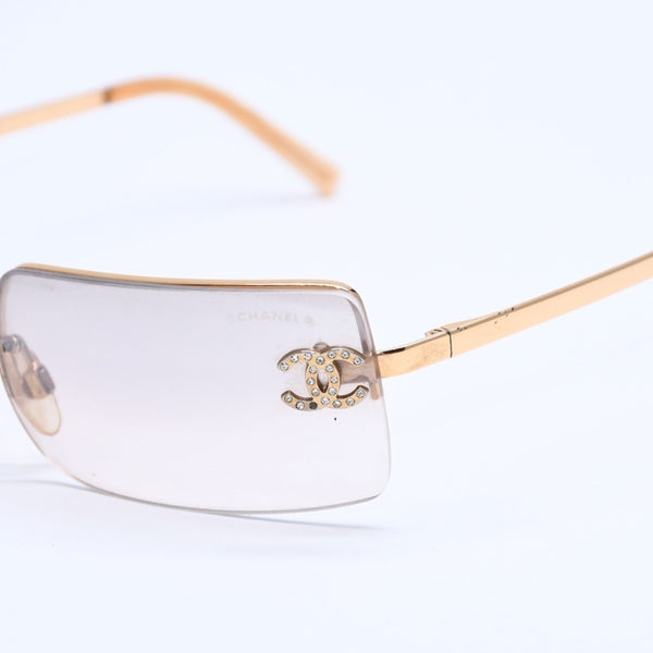 CHANEL シャネル Sunglasses サングラス アイウェア 4104-B c.125/8Z サイズ62◻︎15 120 ココマーク グレー ゴールド金具 美品 中古 4a008282