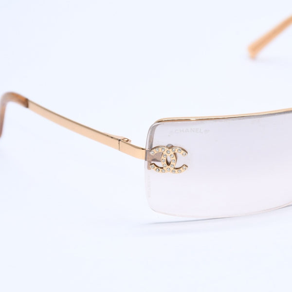CHANEL シャネル Sunglasses サングラス アイウェア 4104-B c.125/8Z サイズ62◻︎15 120 ココマーク グレー ゴールド金具 美品 中古 4a008282