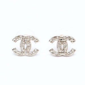 Very Good Condition CHANEL Coco Mark Stud Earrings Weight Approximately 2.15g 14K Engraved GP Metal Gold Binaural Used 4a007087