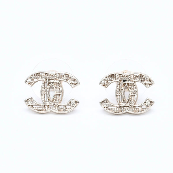 Very Good Condition CHANEL Coco Mark Stud Earrings Weight Approximately 2.15g 14K Engraved GP Metal Gold Binaural Used 4a007087