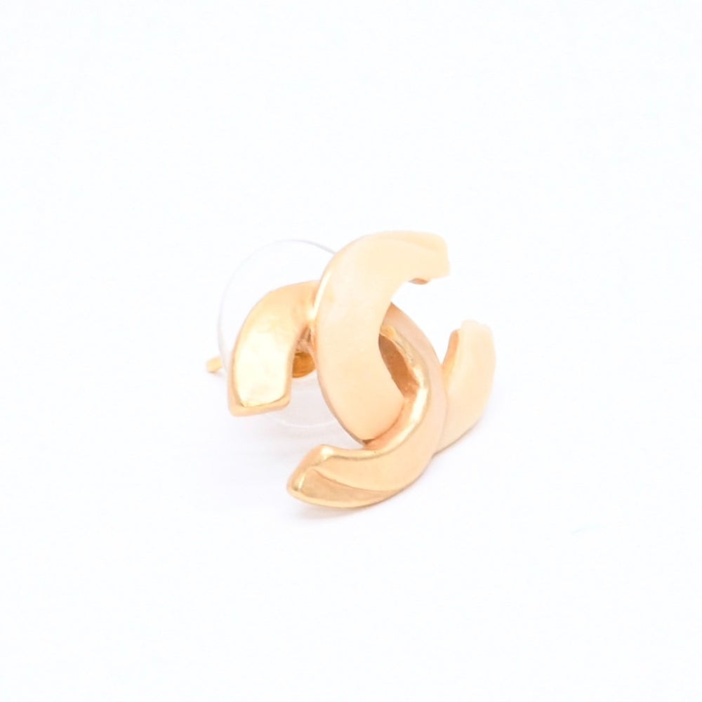 極美品 CHANEL シャネル ココマーク ピアス 重量約3.79g 00T刻印 GP メタル ゴールド アイボリー 両耳用 中古 4a007085