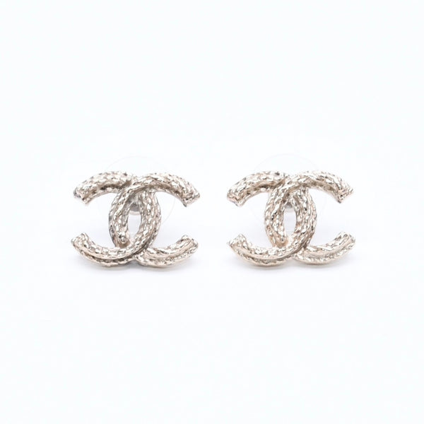 Very Good Condition CHANEL Coco Mark Stud Earrings Weight Approximately 6.22g 11P Stamp GP Metal Gold Binaural Used 4a007089