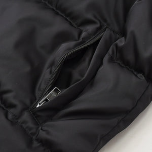 極美品 PRADA プラダ Re-Nylon ギャバジンパファー 29X808 サイズ38 ブラック トライアングルロゴプレート 中古 4a008294