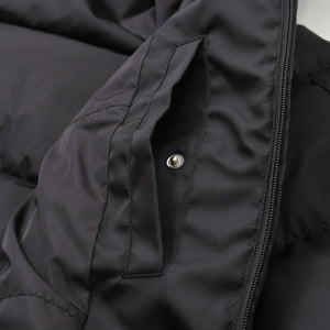 極美品 PRADA プラダ Re-Nylon ギャバジンパファー 29X808 サイズ38 ブラック トライアングルロゴプレート 中古 4a008294