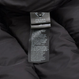 極美品 PRADA プラダ Re-Nylon ギャバジンパファー 29X808 サイズ38 ブラック トライアングルロゴプレート 中古 4a008294