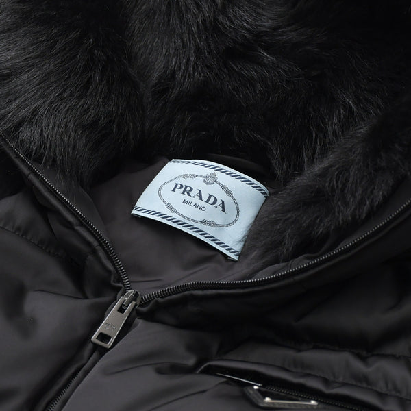 極美品 PRADA プラダ Re-Nylon ギャバジンパファー 29X808 サイズ38 ブラック トライアングルロゴプレート 中古 4a008294