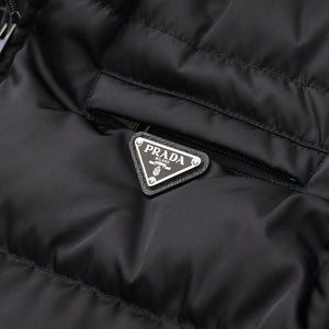 極美品 PRADA プラダ Re-Nylon ギャバジンパファー 29X808 サイズ38 ブラック トライアングルロゴプレート 中古 4a008294