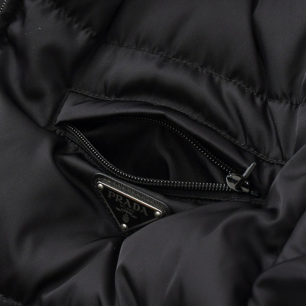 極美品 PRADA プラダ Re-Nylon ギャバジンパファー 29X808 サイズ38 ブラック トライアングルロゴプレート 中古 4a008294