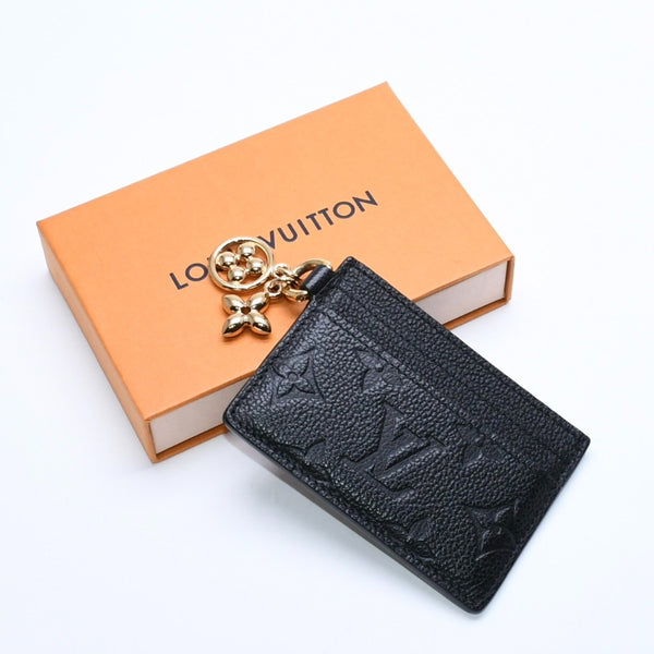 新品同様品 LOUIS VUITTON ルイヴィトン カードケース アンプラント ポルトカルト LVチャーム M82132 ノワール ブラック ゴールド金具 中古 4a007910