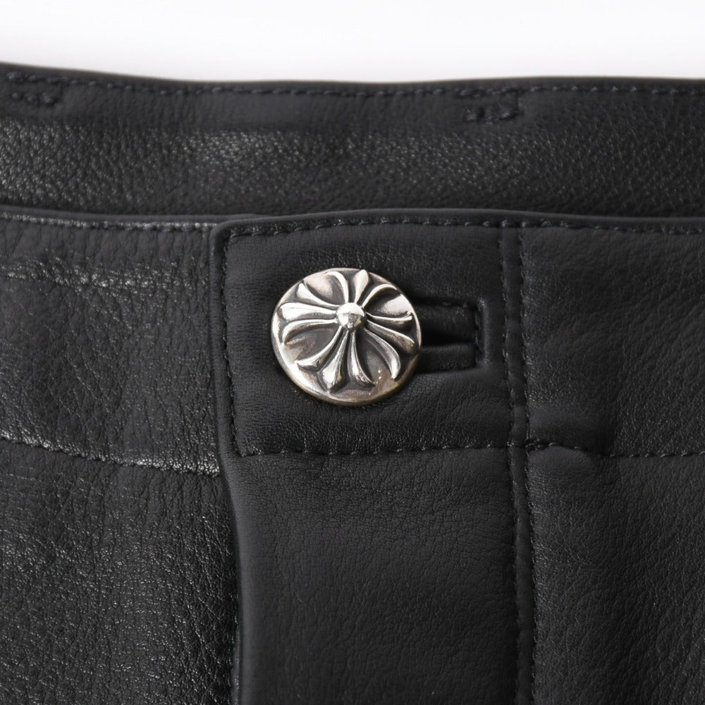 新品未使用 CHROME HEARTS クロムハーツ DEVIL DOG レザーパンツ サイズ36 クロスボールボタン スクロールラベル ブラック シルバー925 中古 4a008360