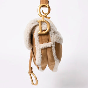 極美品 Christian Dior クリスチャンディオール ムートン サドルバッグ ワンショルダーバッグ ガリアーノ期 スウェード シアリング ムートン レザー 中古 4a008329