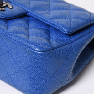 極美品 CHANEL シャネル ミニマトラッセ 20 チェーンショルダーバッグ 21番台 ココマーク キャビアスキン ブルー 中古 4a008327