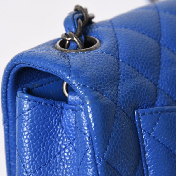 極美品 CHANEL シャネル ミニマトラッセ 20 チェーンショルダーバッグ 21番台 ココマーク キャビアスキン ブルー 中古 4a008327