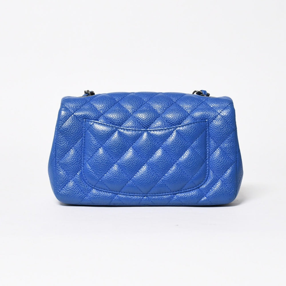極美品 CHANEL シャネル ミニマトラッセ 20 チェーンショルダーバッグ 21番台 ココマーク キャビアスキン ブルー 中古 4a008327