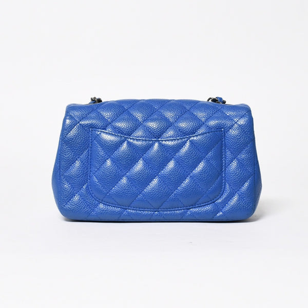 極美品 CHANEL シャネル ミニマトラッセ 20 チェーンショルダーバッグ 21番台 ココマーク キャビアスキン ブルー 中古 4a008327
