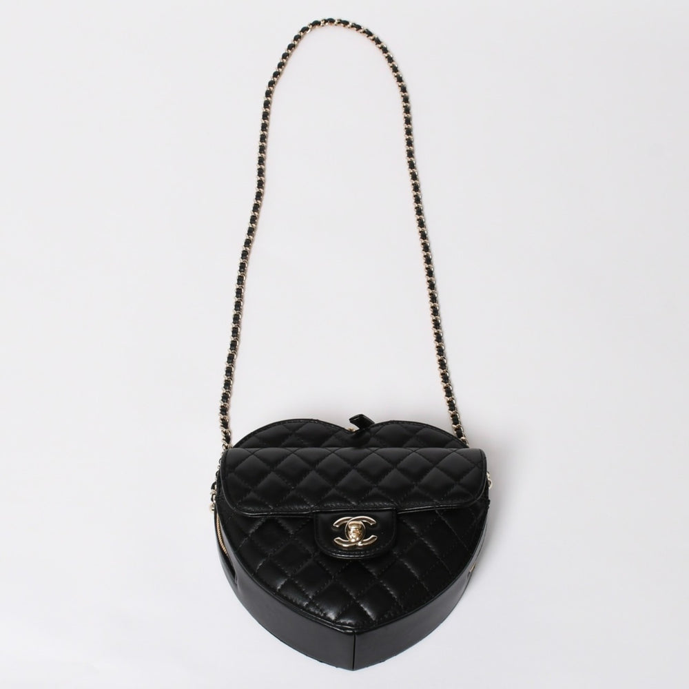 Like new CHANEL HEART BAG Heart Chain Shoulder Bag AS5764 Random Number Coco Mark Lambskin Black Used 4a008591