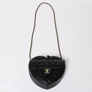 新品同様 CHANEL シャネル HEART BAG ハート チェーンショルダーバッグ AS5764 ランダム番台 ココマーク ラムスキン ブラック 中古 4a008591