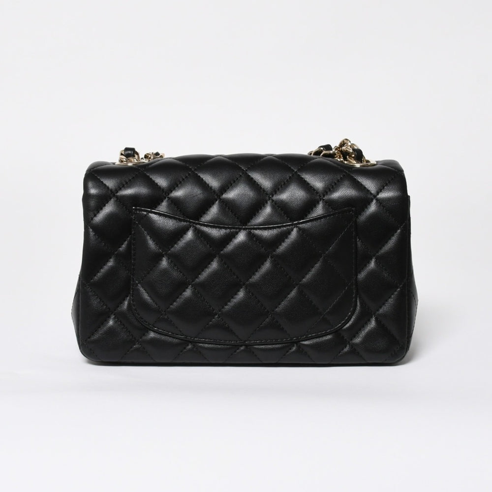 Very Good Condition CHANEL Mini Matelasse 20 S Flap S Chain Shoulder Bag AS2326 30s Coco Mark Lambskin Black Used 4a008337